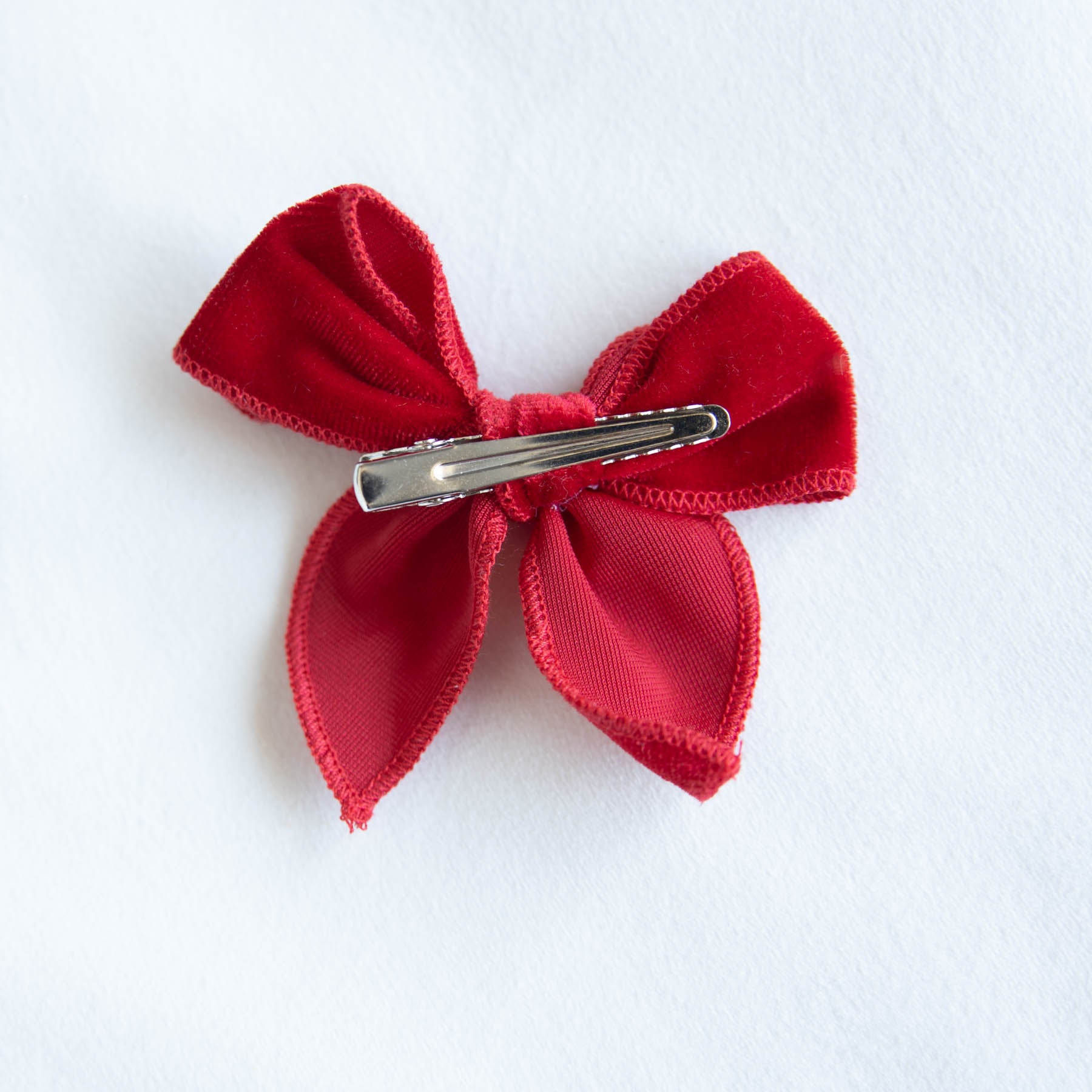 Lou Hair Dog Bow Clip