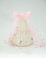 Load image into Gallery viewer, Cream Scalloped Birthday Hat
